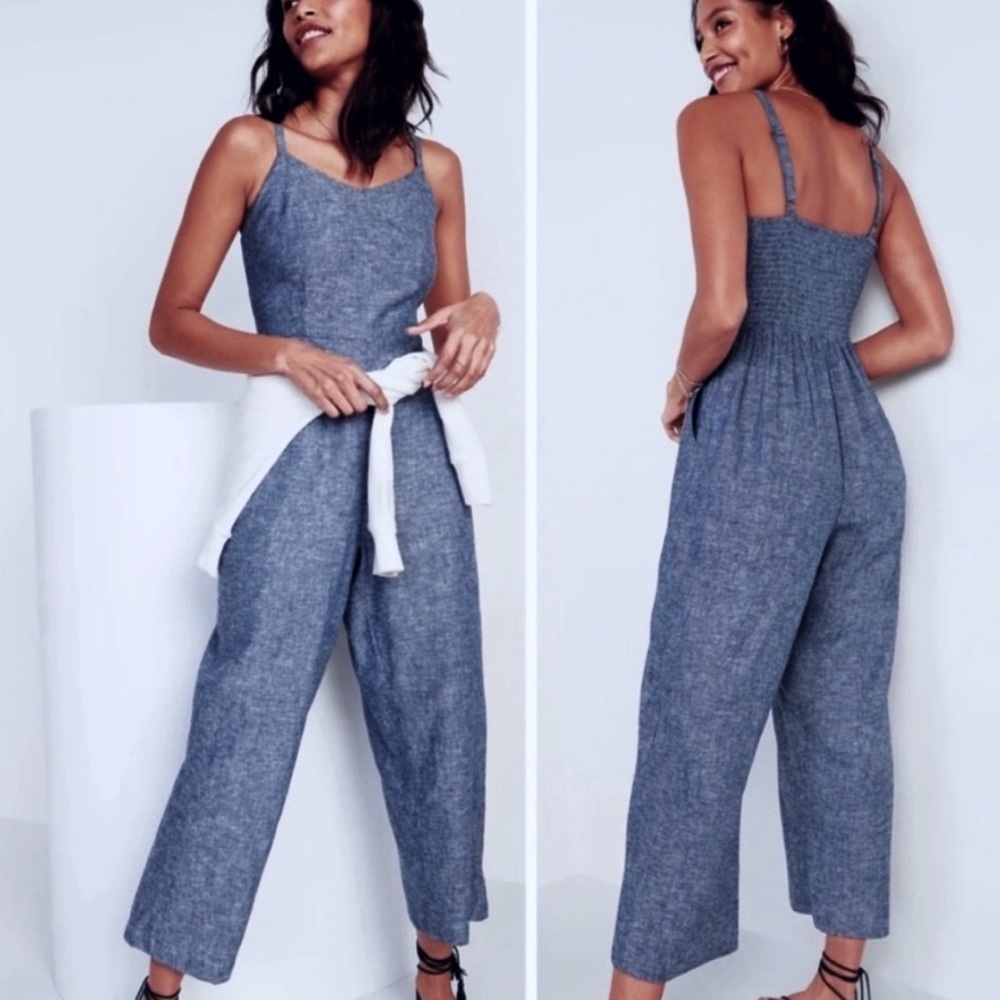 Old Navy Linen Denim Cropped Smocked Jumpsuit Romper Size Large
